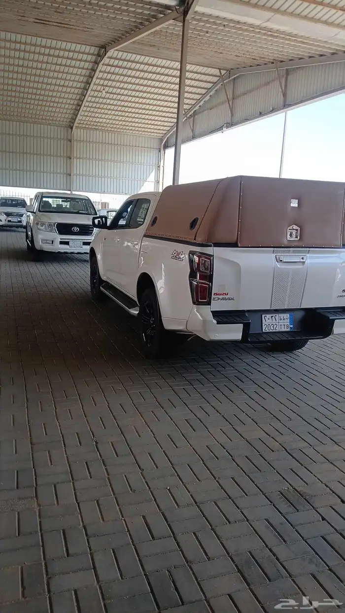 أيسوزو غمارتين جتي 2023 السيارة شبه الجديد 4