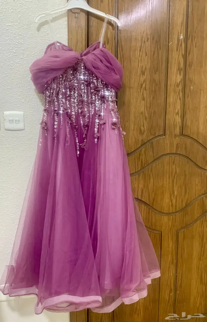 فستان للبيع استخدام مره واحد نظيف 0