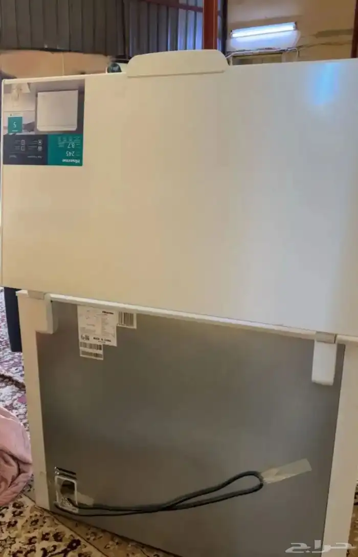 ثلاجه للبيع ب400 0