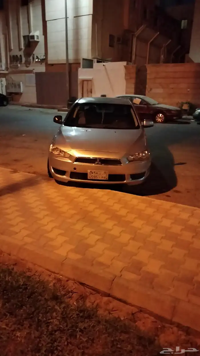 سياره ميتسوبيشي لانسر موديل 2011 5