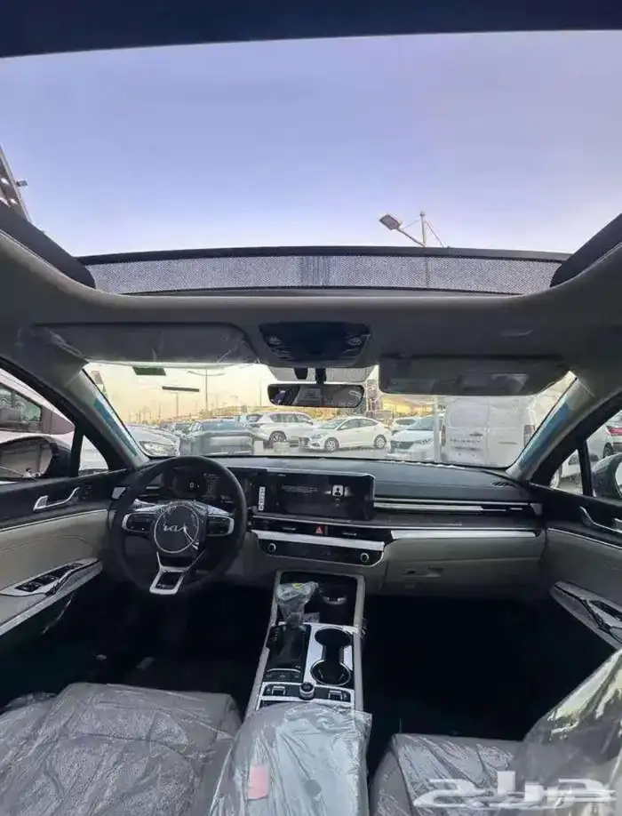 كيا K5 اصفار 2026 6