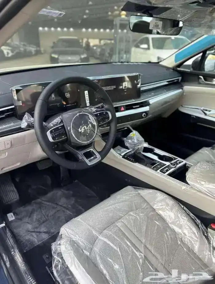 كيا K5 اصفار 2026 9