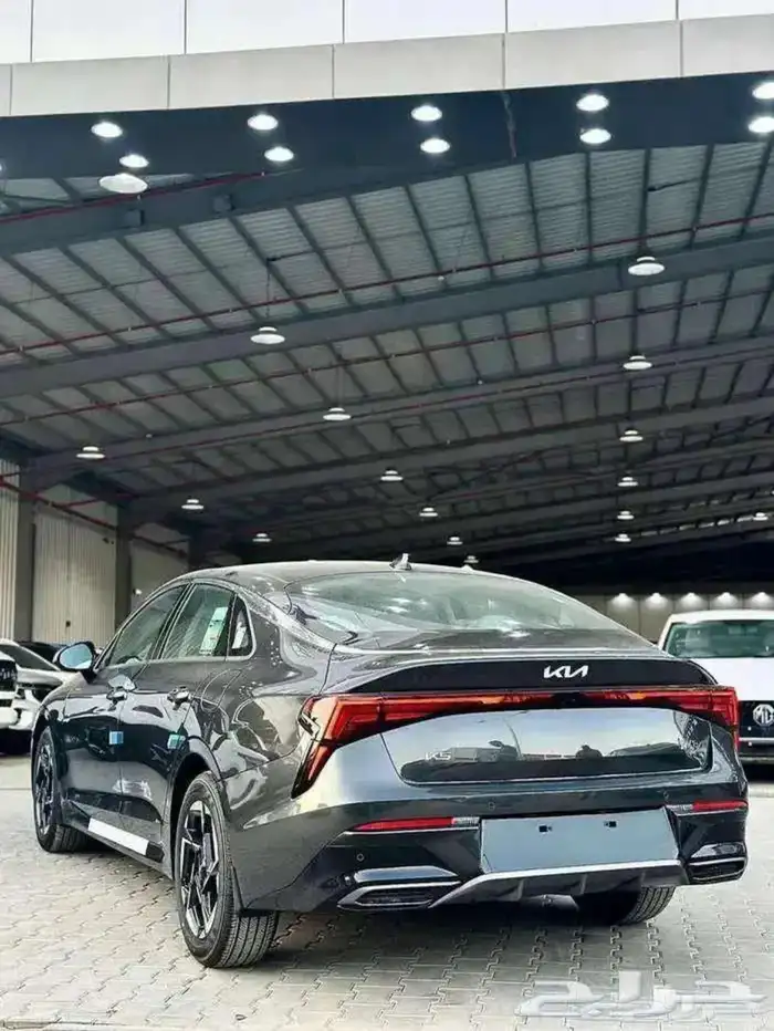 كيا K5 اصفار 2026 4