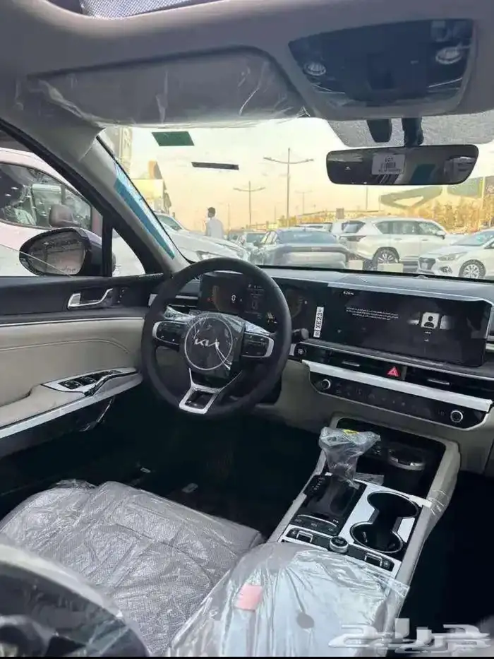 كيا K5 اصفار 2026 10