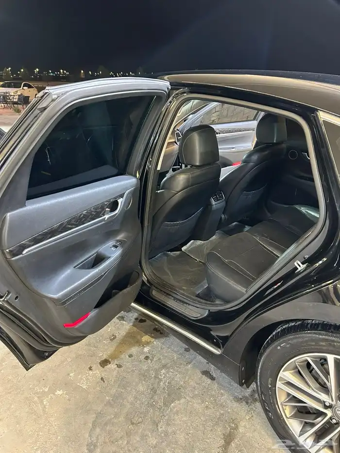 ازيرا 2018 ديزل فل كامل ماعدا الفتحه 7