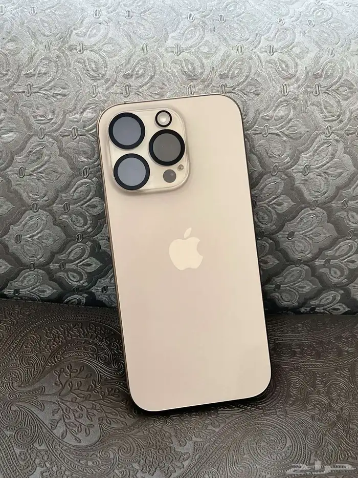 السلام عليكم اعرض لكم ايفون 16 برو صحرواي 128 قيقا 4