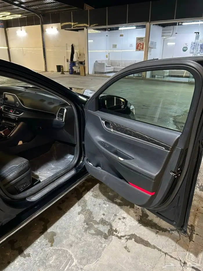 ازيرا 2018 ديزل فل كامل ماعدا الفتحه 10