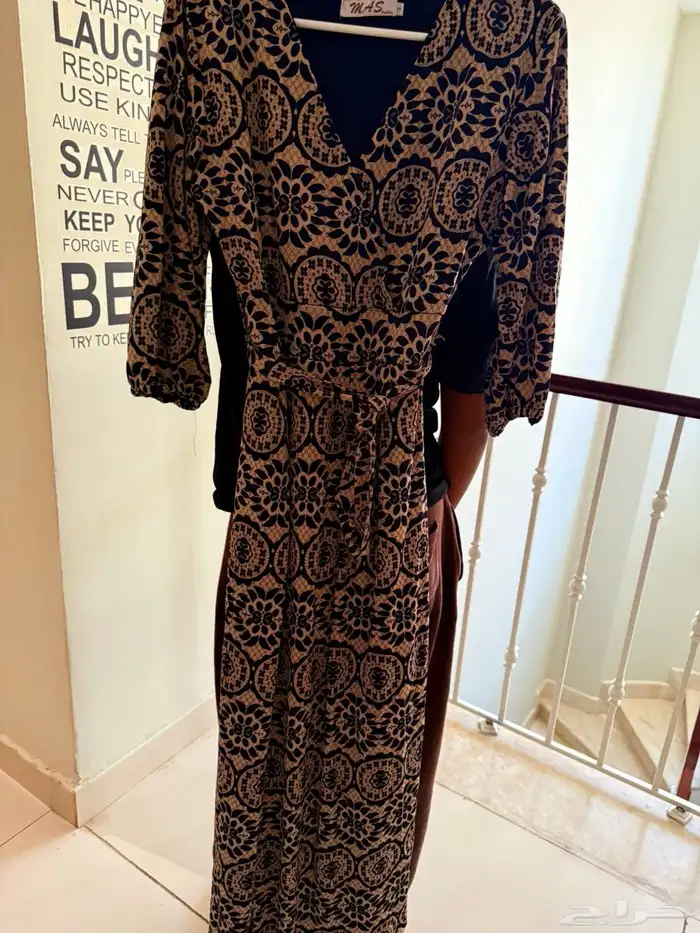 فساتين للبيع وبلايز 1