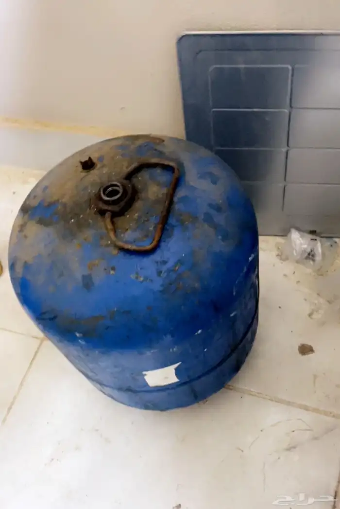 للبيع اسطوانة غاز دافور حجم كبير 1