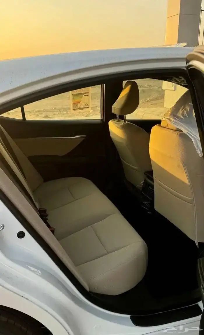 كامرى LE هايبرد 2025 4