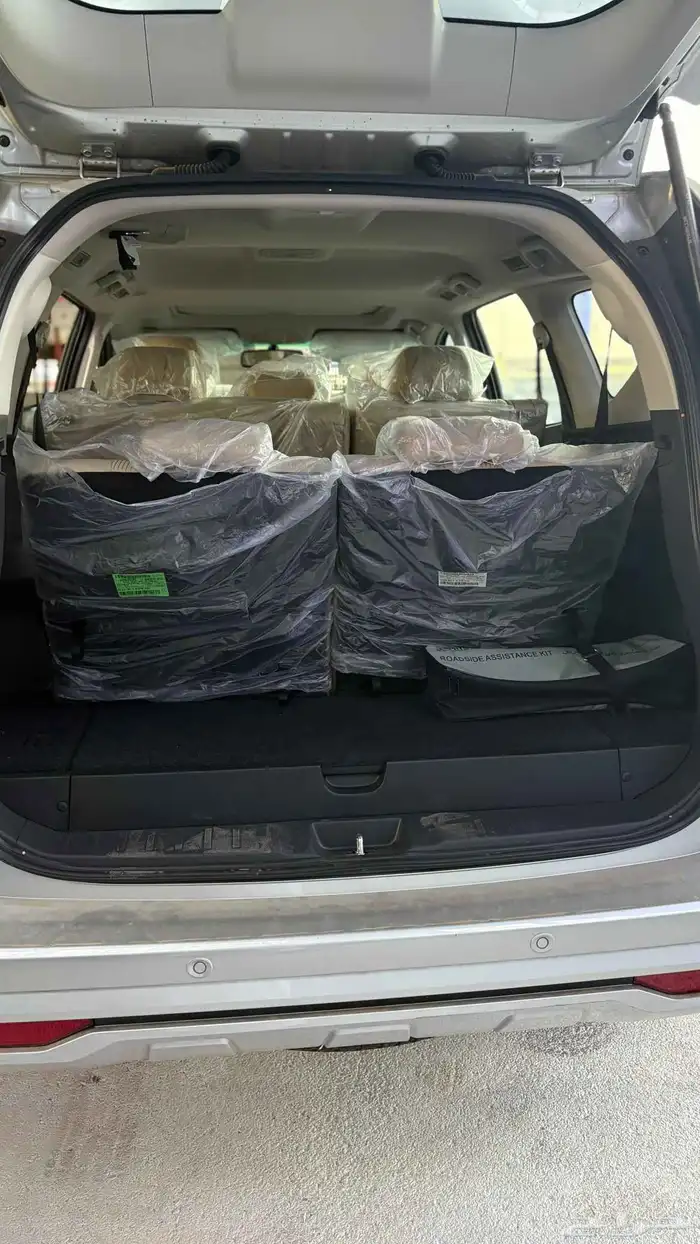 ميتسوبيشي مونتيرو 2023 نص فل ديزل و 2025 بنزين 8