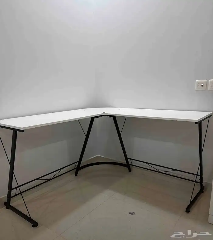 طاوله قيمنق حرف L جميع الالون السعر 120 0