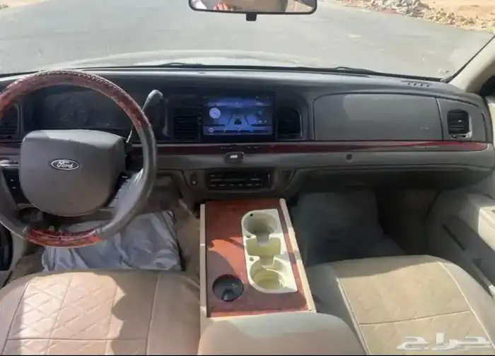 فورد فكتوريا 2011 8