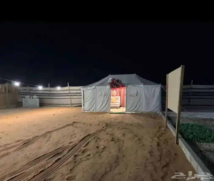 للبيع مكينة 8000 ديزل وخيام نظيفه استخدام موسم واحد 3