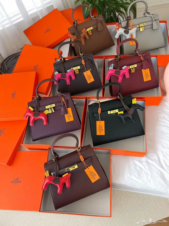 شنط ماركات 84