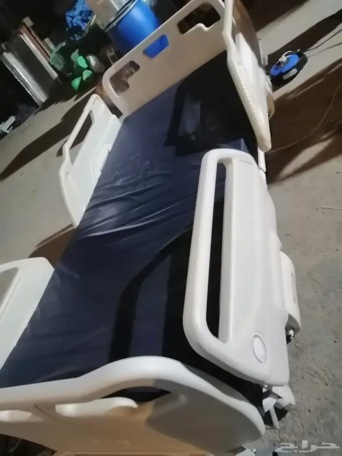 سرير طبي كهربائي 3