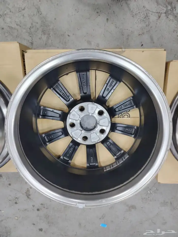 جنوط كامري 2025وكاله مقاس 16السياره من المعرض لين المحل فقط 9