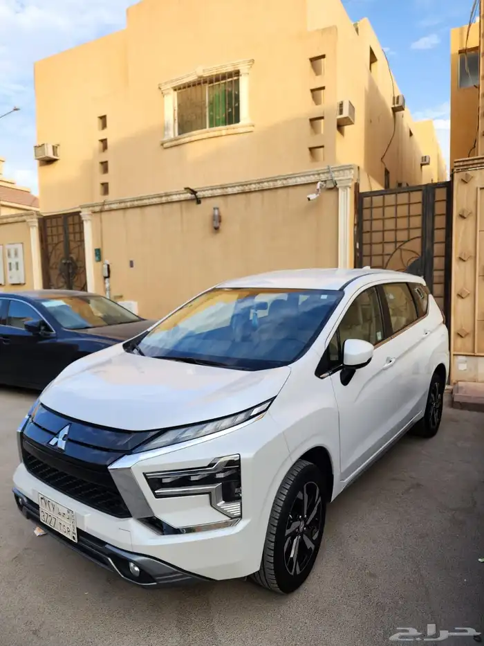 مستوبيشي اكسباندر 2023 2