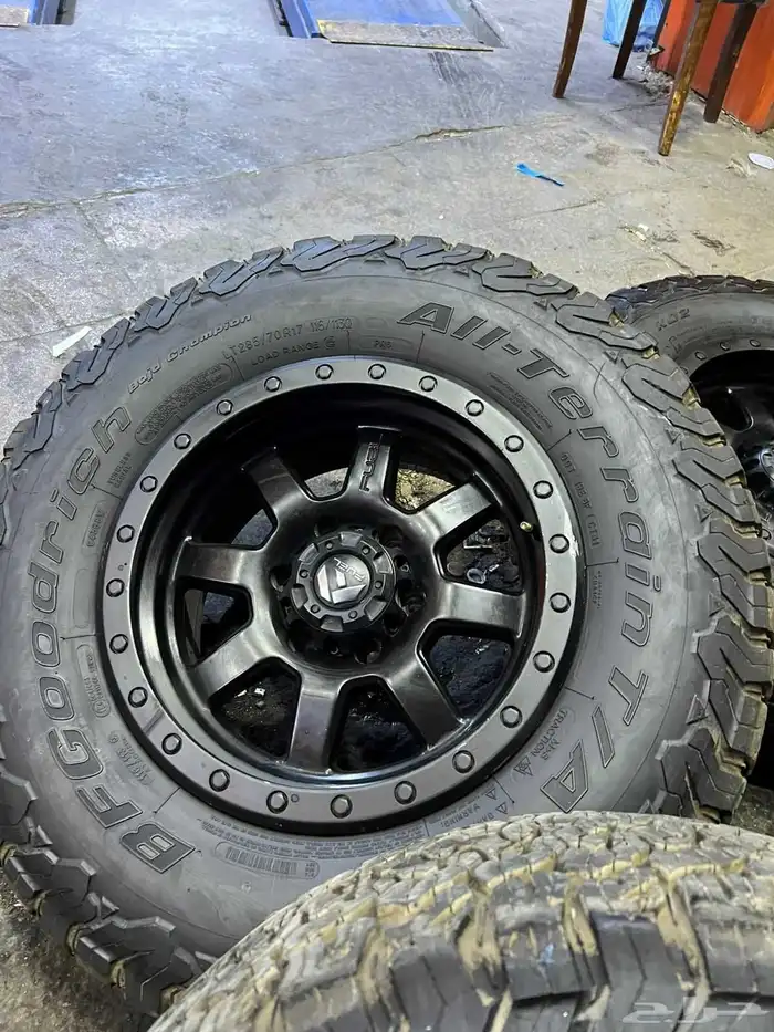 جنوط فيوال اصلي مع كفرات بي اف جودرتش أمريكي 17 مقاس تاريخ23 1