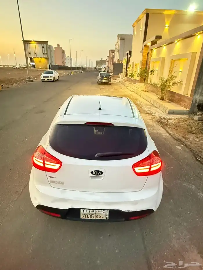 كيا ريو2014فل كامل هاتش باك 3