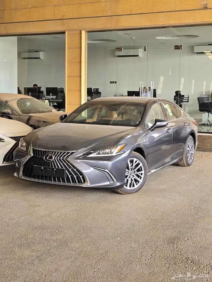 لكزس es350 خليجي Ca 2025 رمادي استاندر 0