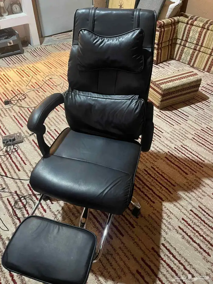 كرسي قيمنق ومكتب 2