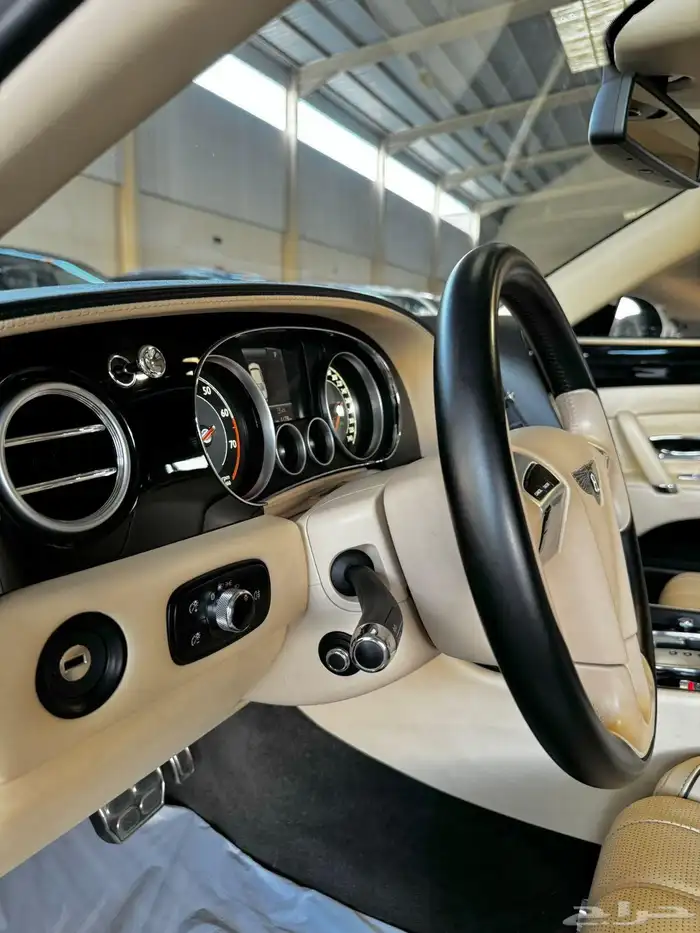 للبيع بنتلي 2014 فلاينج سبير 8