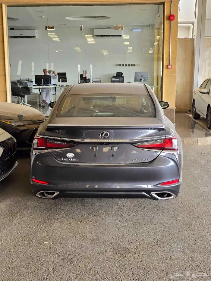 لكزس es350 خليجي Ca 2025 رمادي استاندر 6