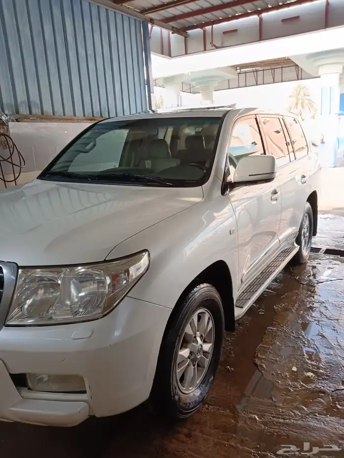 لاند كروزر 2011 v6 نظيييف 2