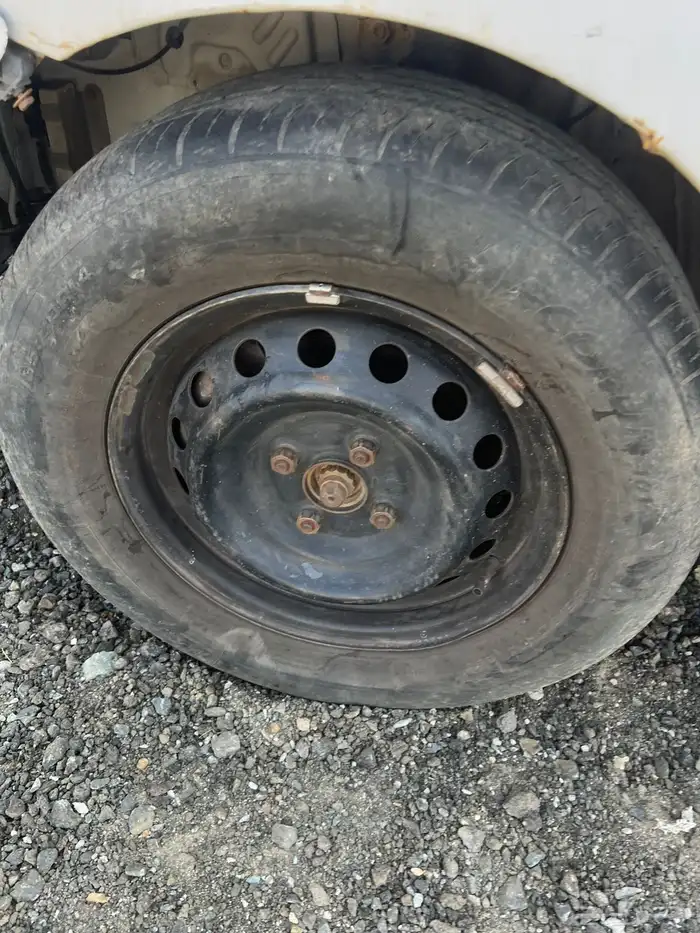 طقم جنوط يارس 2013 0