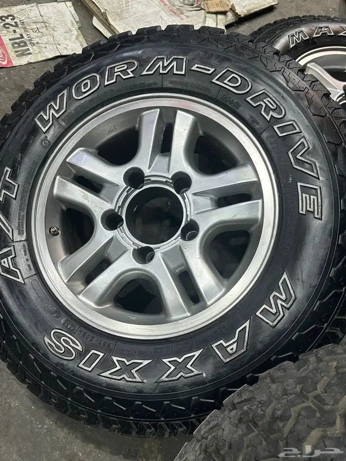 جنوط لكزز الحميد معا كفرات ماكسس مقاس 255 70 16جيب ربع شاص 19