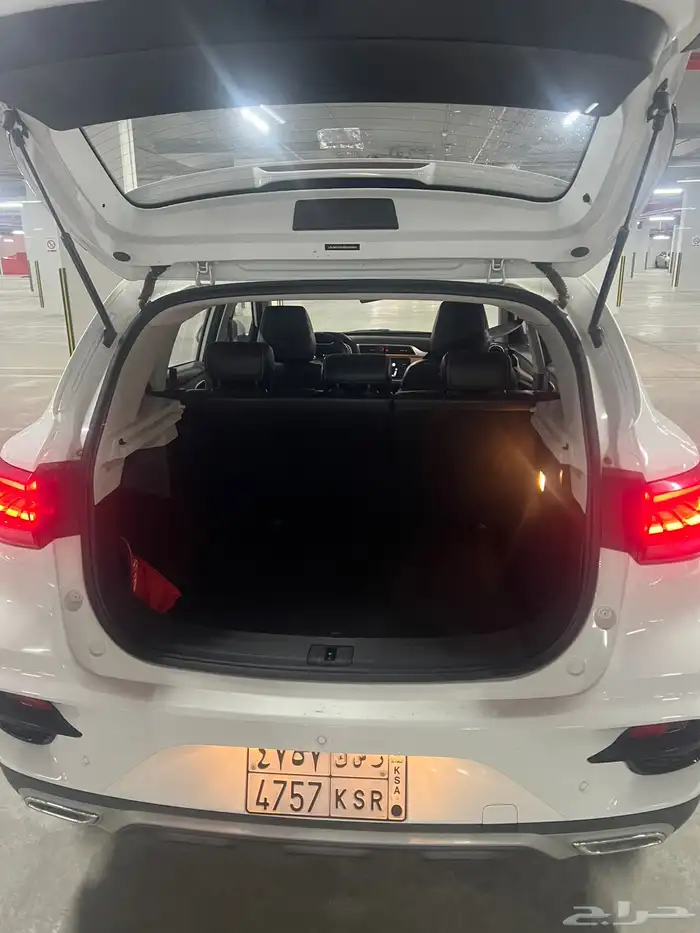 ام جي zs فل كامل 2023 8