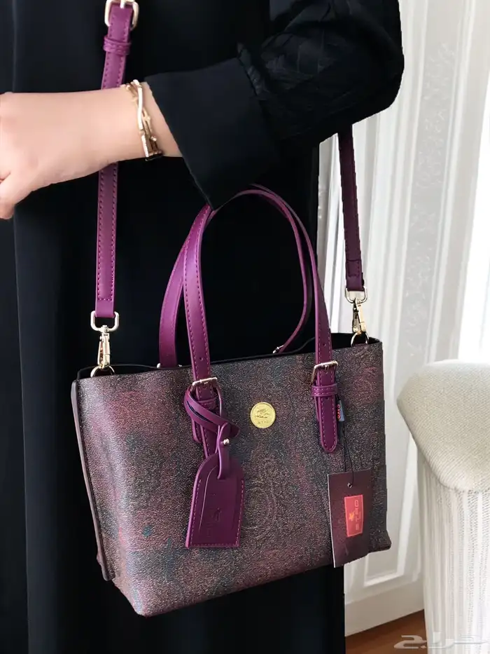 شنط ماركات 48