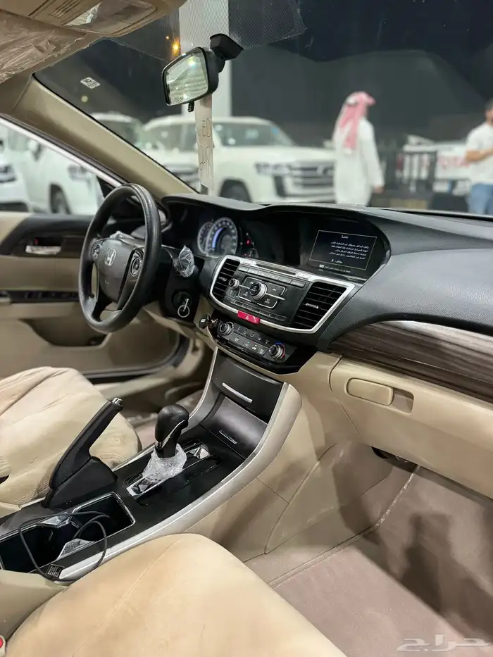 هوندا اكورد 2017 نظيف جدا 9