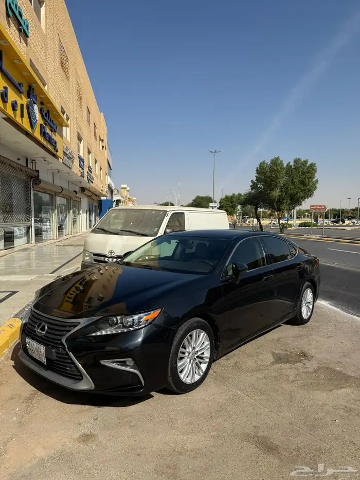 لكزس ES 250 2016 3