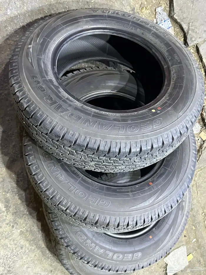 كفرات يوكهاما مقاس 205R16 30