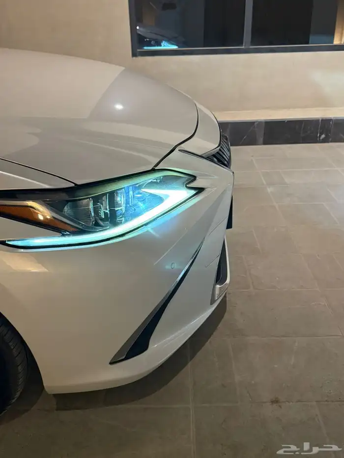 لكزس 2021 نظيف وممشى قليل 10