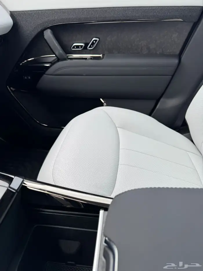 للبيع رانج روفر سبورت 2025 فئه HSE فل كامل اصفار وارد كندا 10