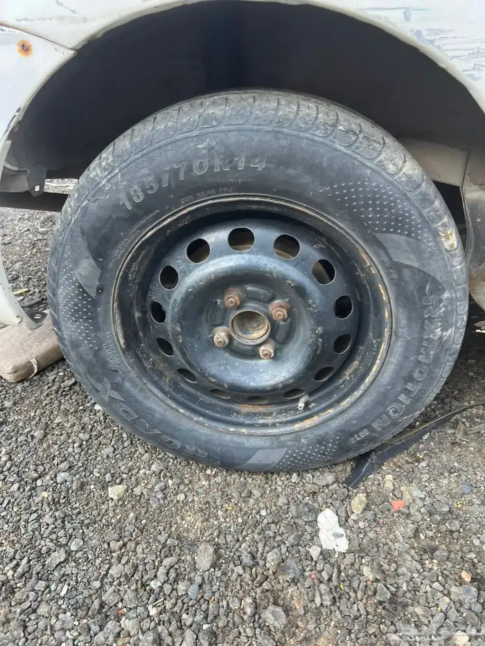 طقم جنوط يارس 2013 2