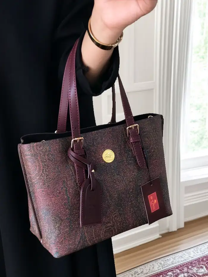 شنط ماركات 52