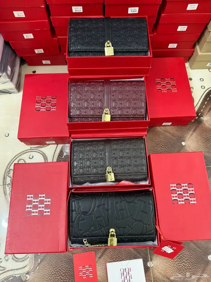 شنط ماركات 38