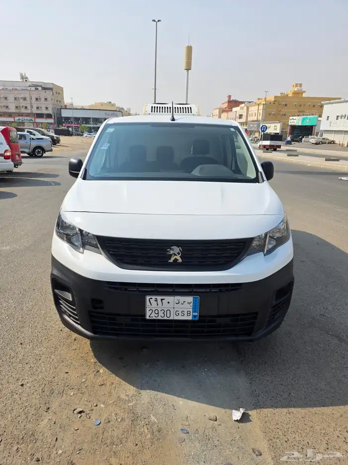 للتنازل بيجو بارتنر 2022 ديزل( ثلاجة ) 10
