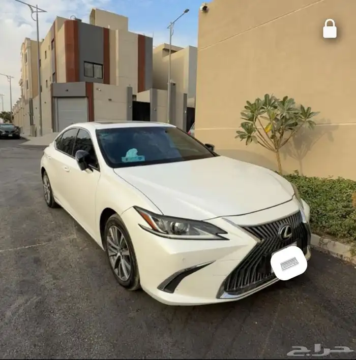 لكزس 2021 نظيف وممشى قليل 9