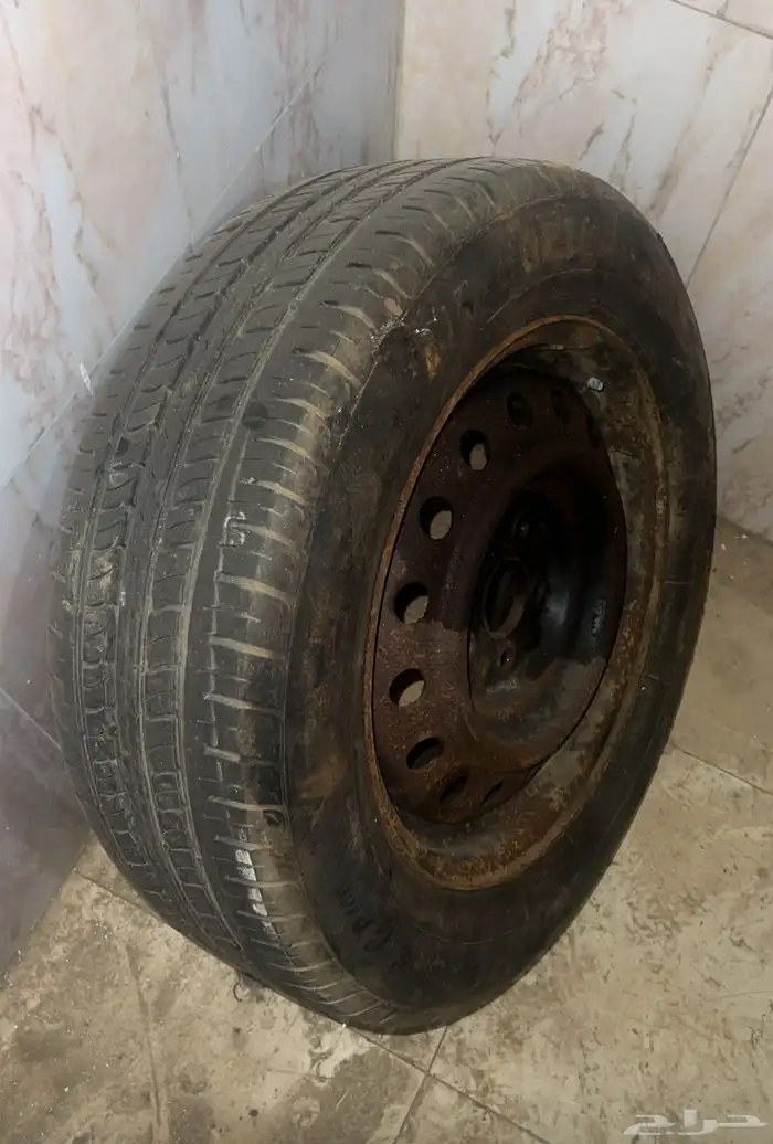 كفر وجنط كامري مقاس 215 60 16 0