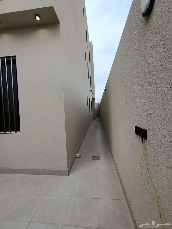 للبيع ادوار ارضيه وعلويه مدخل مستقل تشطيبات Vib 19