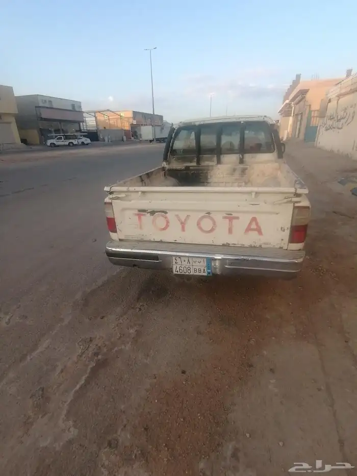 للبيع وانيت تايوتا موديل 2001 0