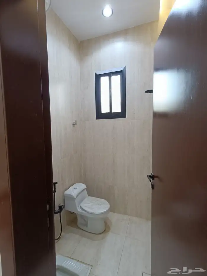 للبيع ادوار ارضيه وعلويه مدخل مستقل تشطيبات Vib 6