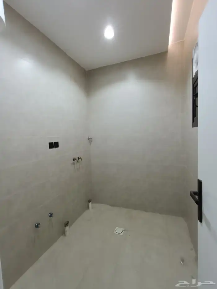 للبيع روف علوى دور وملحق احد رفيده تشطيب ممتاز 39