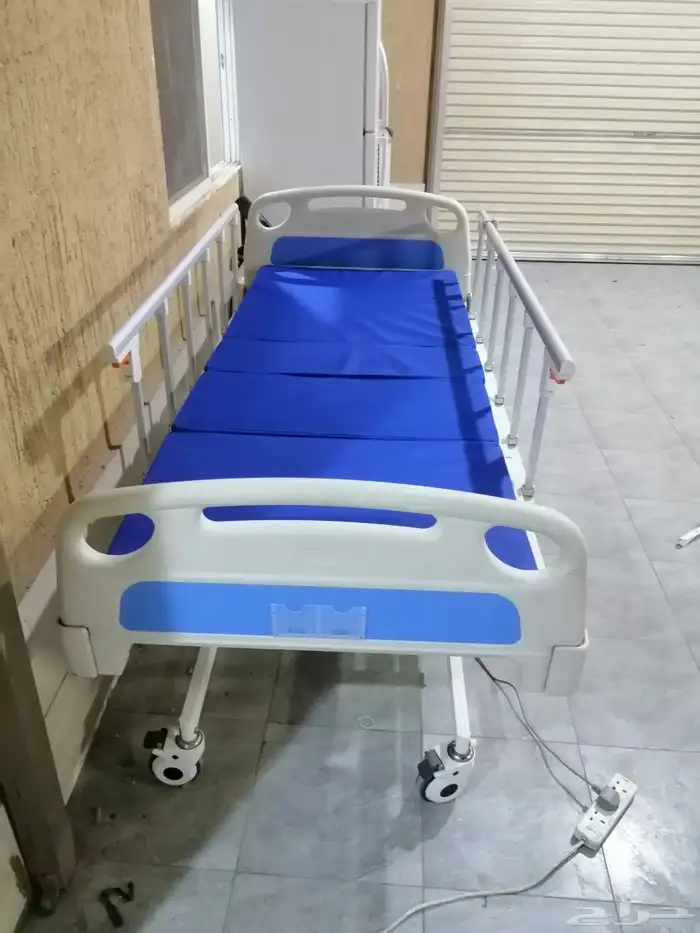 سرير طبي 2