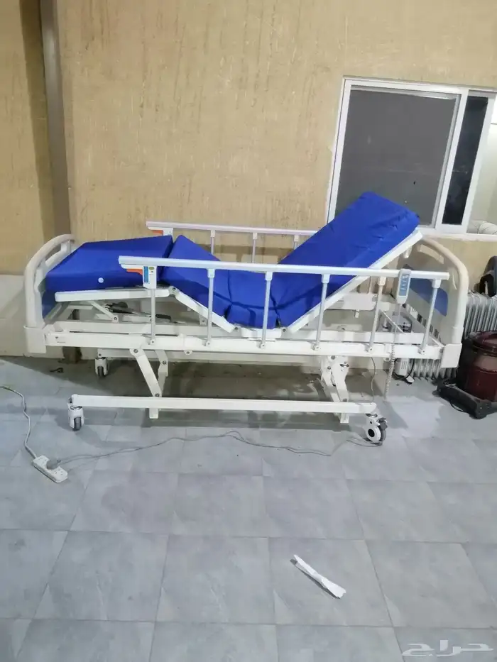 سرير طبي 0